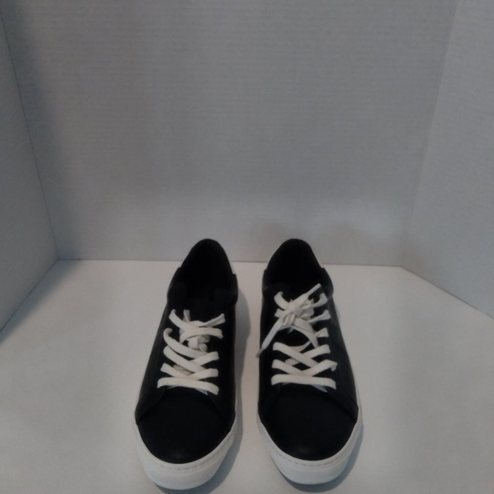 Old Navy Court Sneakers